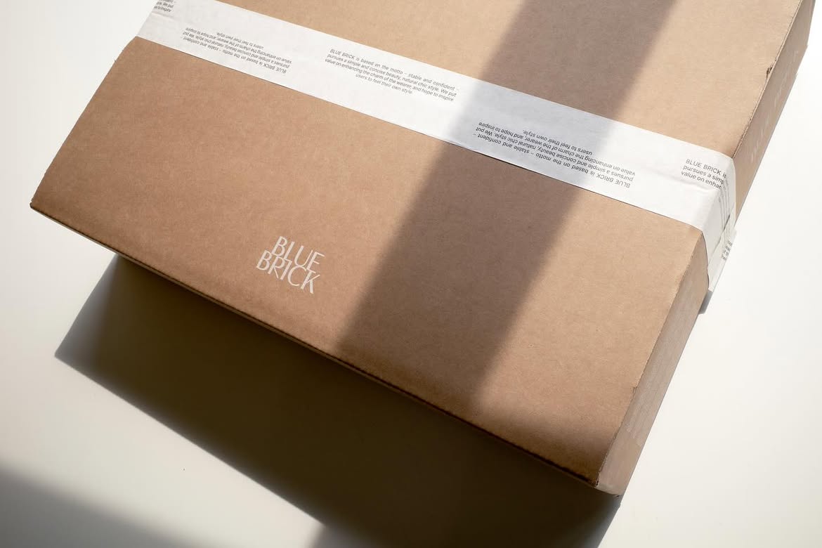 Shipping box